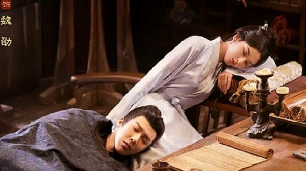 我的评分: 折腰观后感 看完剧版《折腰》更新的5集,彻底陷进去出不来了!