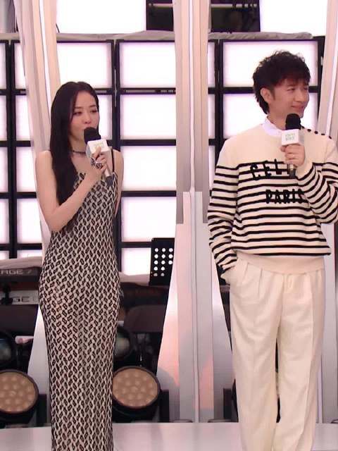 张靓颖向古巨基张智霖请教粤语,跨代际音乐交流暖心