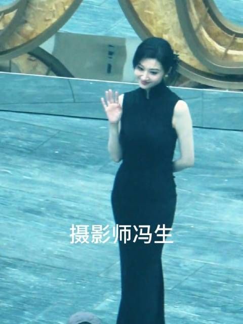景甜今日活动妆造,好美