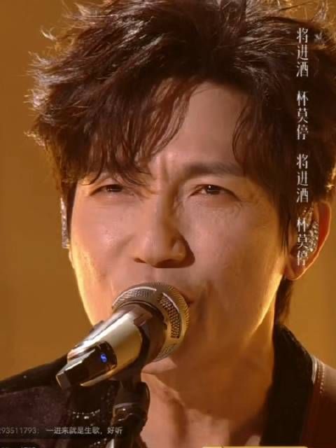 歌手直播这高清怼脸我有点害怕