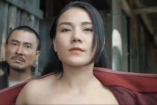 不可能是男的第一没全景就是女扮男!第二就是这声音是男的才怪,给我,我也要