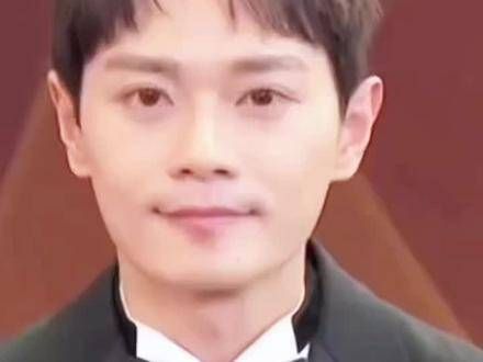 归来依旧少年，真男神才能驾驭得住央妈镜头