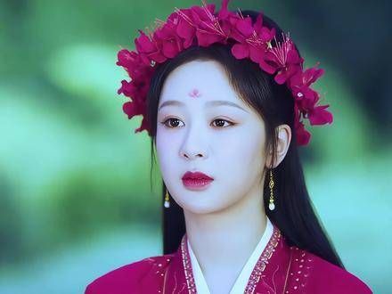 西炎女子盘发成俗，小夭散发引热议