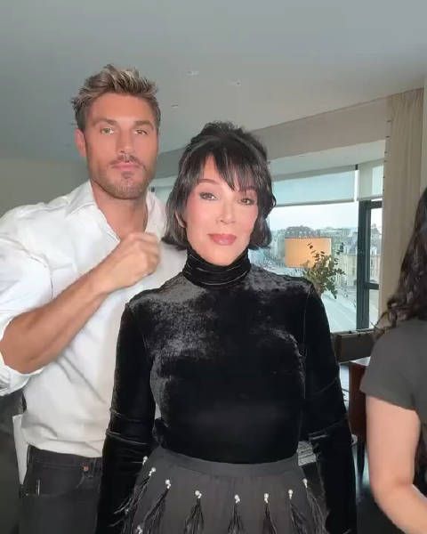 卡戴珊妈妈Kris Jenner 70岁状态,苹果肌女王