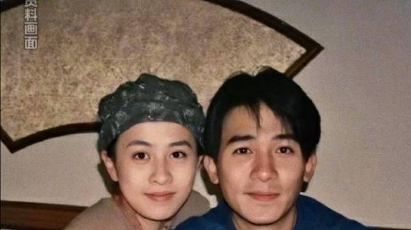 520甜度爆表!香港男星花式告白妻子名场面,满屏都是甜甜的爱