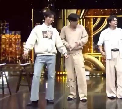 泰剧《极速恋人》主演poohpavel舞蹈动作引热议