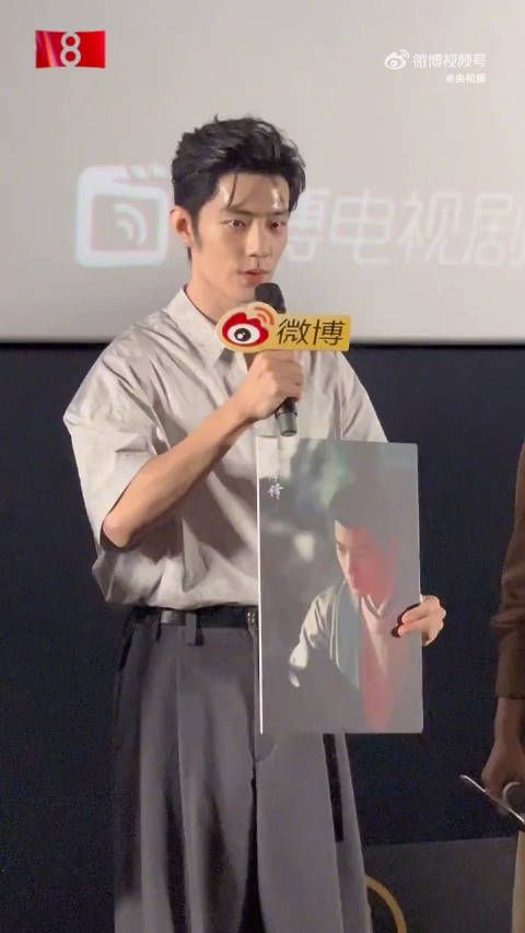 “侯爷,我还不想死!”“我要一个一个了结你们!”我不是为他卖命的,我是为了我自己