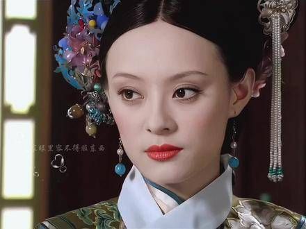 不管何种立场,何种阵营,她们对孩子的爱始终发自真心