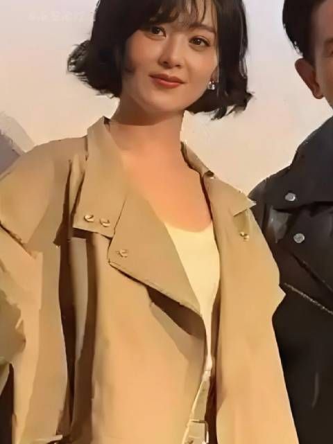 为何赵丽颖改变了择偶观?看到陪儿子的赵德胤,才懂冯绍峰的遗憾