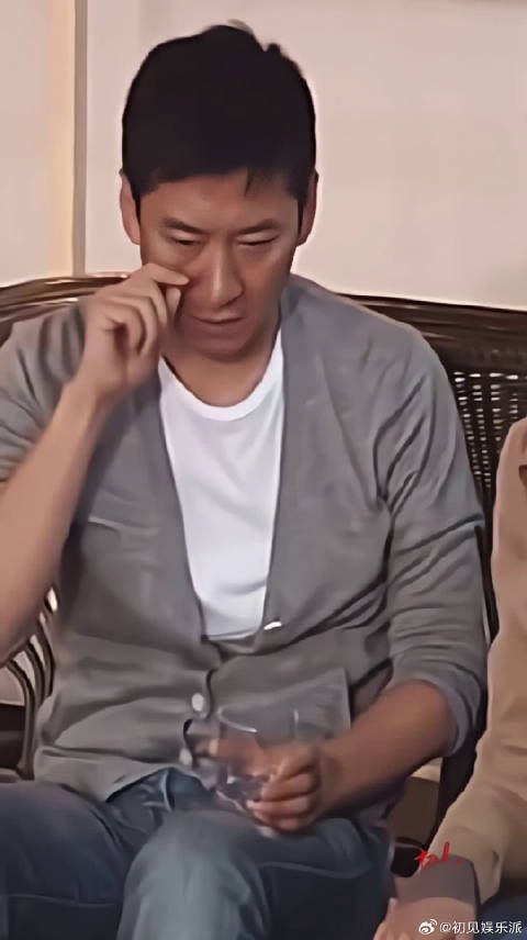 因一吻被坑了16年的周杰,失去演艺事业太多不甘心