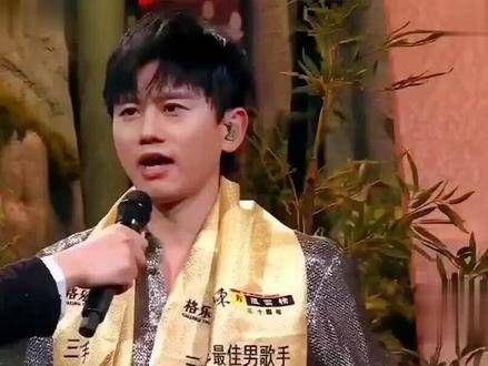 张杰称赞陈卓璇,真是宝藏女孩,值得向全世界推荐!