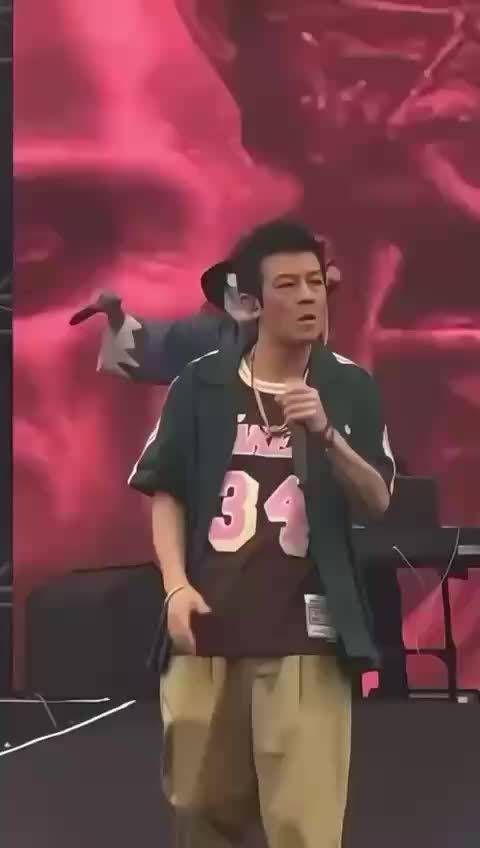 陈冠希最新rap:你还记得我吗?已经过了十年,你们等得辛苦吗?