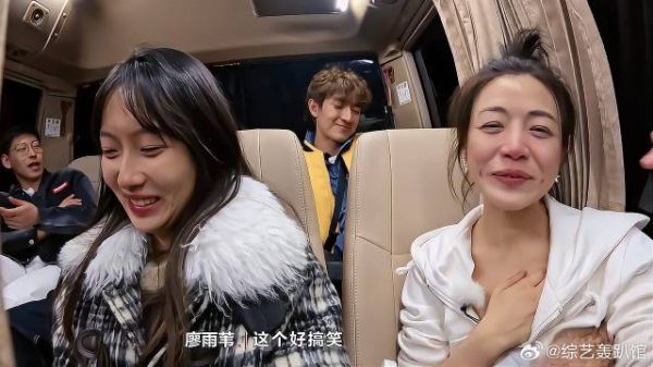 难怪陈晓跟你离婚！ 陈妍希这素颜，都不如路人