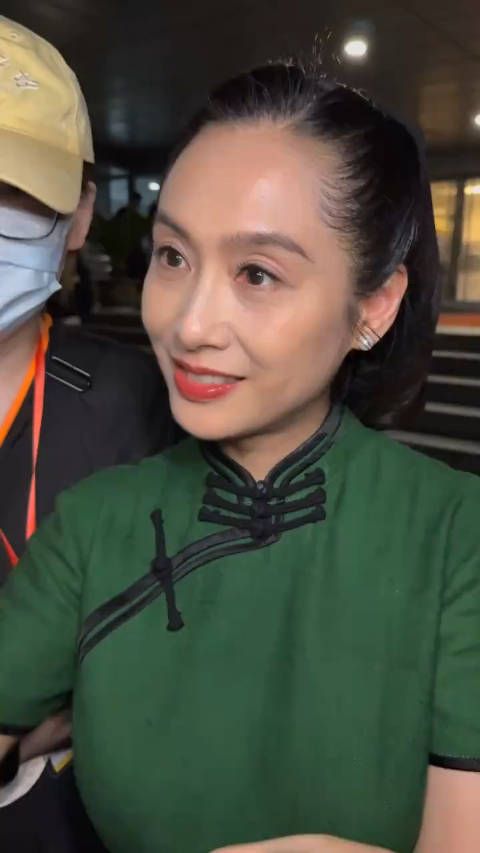 一代女神也终将老去，50多岁气质仍在！