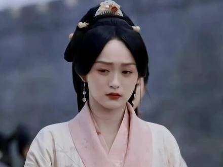 大乔从城楼跃下自尽，比彘一生未娶，带着孩子归隐山林