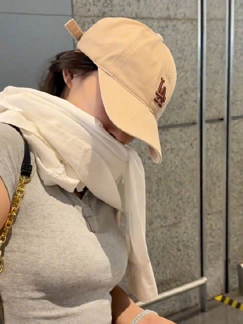林允自曝打水光针需遮挡脸脖