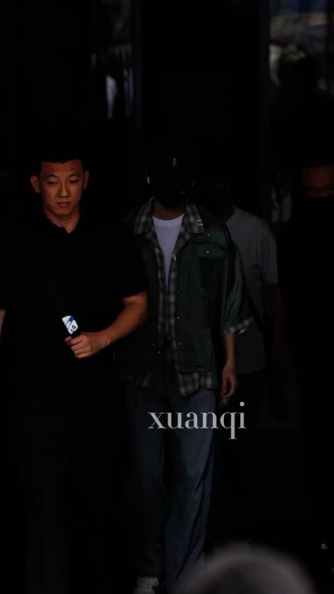 马嘉祺歌手上班路透, 期待《你曾是少年》舞台