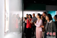 国画大师黄宾虹后人：真迹尽归公有 家中悬挂复制品