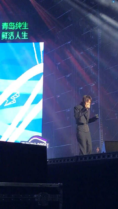 小鬼今晚兰州演出直拍!达芬奇一响,全场点燃!