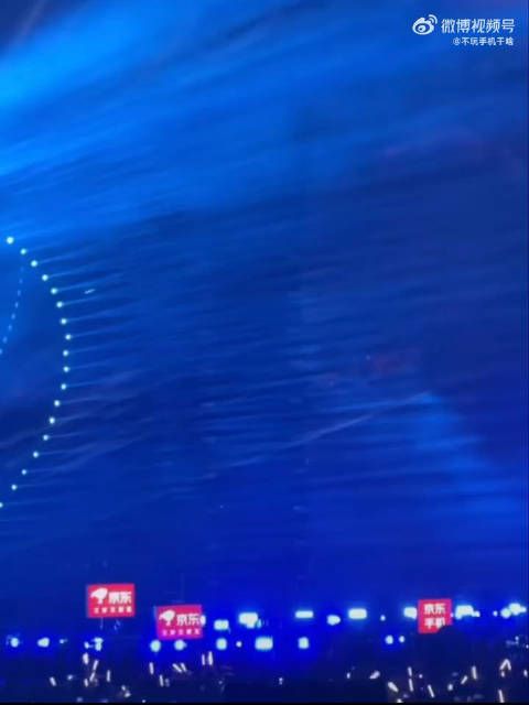 刘宇宁演唱《天问》江湖味十足