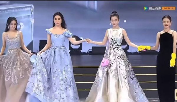 85花本来都是美女，可是一对比还是有差别的