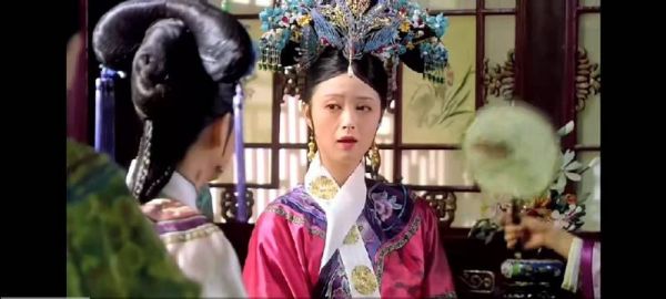 华妃娘娘:“安答应跟莞贵人惠贵人很亲近吧” 曹贵人:情同姐妹