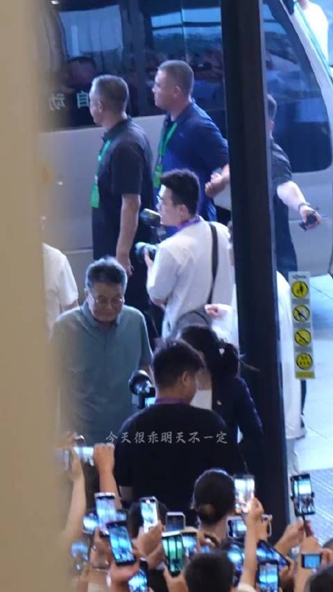 王楚钦来山东了,感受一下现场的人气