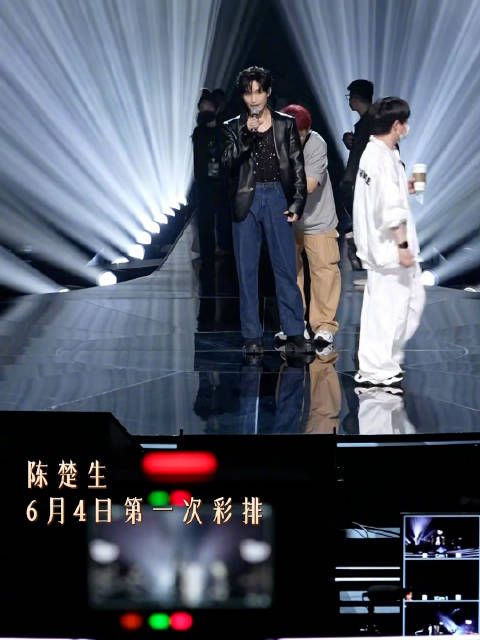 每首歌的精雕细琢都是时光回忆录里最独特的印记