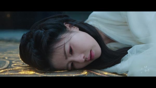 白鹿新剧《临江仙》哭戏无实物表演获赞,李青月角色台词引共鸣