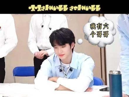 幸福的一家人,小狗与六个哥哥一起快乐生活 +
