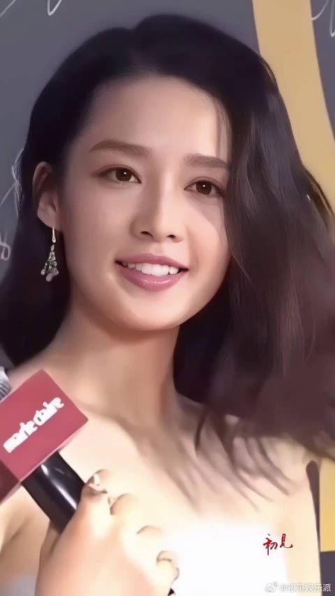 李沁90后小姑娘,江苏省苏州市人,中国内地影视女演员