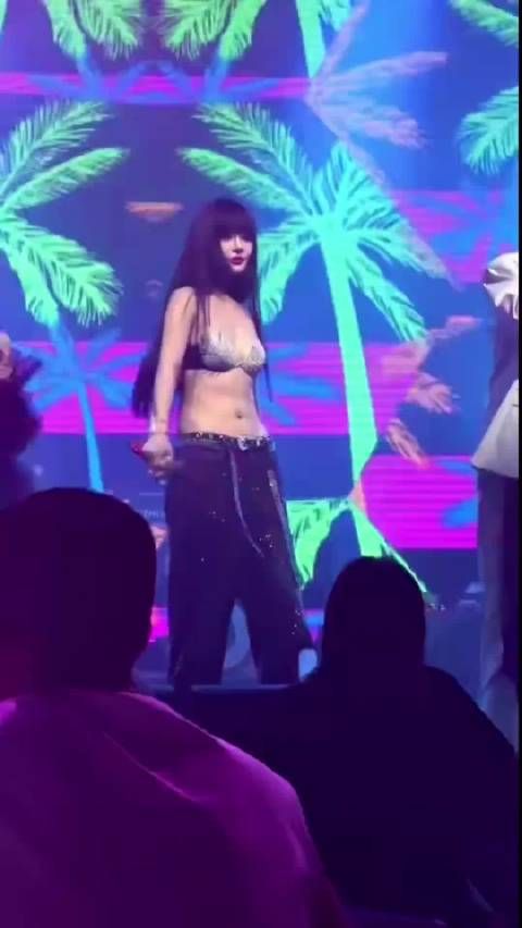 好美丽的互动现场