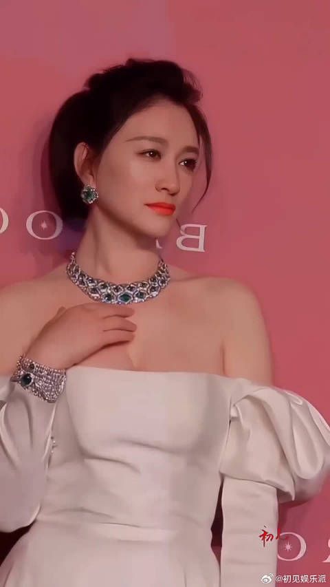 李小冉北京市,中国内地女演员,身材高挑,外形甜美靓丽