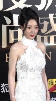 这么多年了柳岩的身材还是这么抗打
