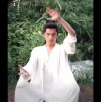 《凡人修仙传》开始看片了，杨洋这颜值～天花板啊，关键是他还不变老