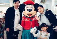 结婚5年，何雯娜上真人秀聊家中大事都听老公的，妈妈心疼落泪