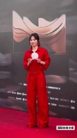 蔡健雅红衣和红毯好配