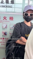 李晟机场劝学粉丝，少来机场多两分