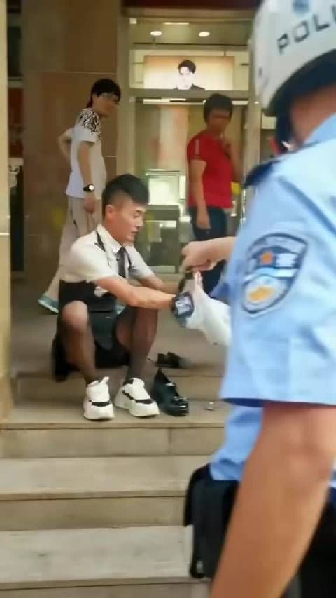 违反公序良俗,这个真可以拘!