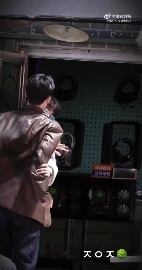 李昀锐邢武新剧踹人路透曝光