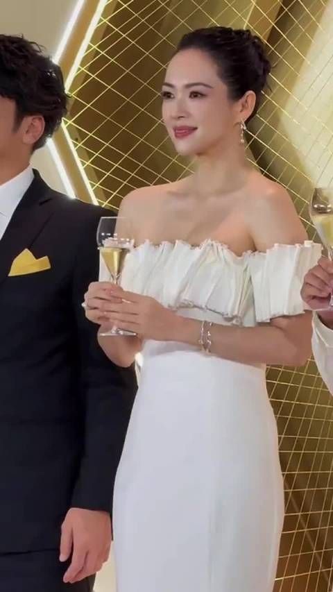 汪峰母亲谈接受章子怡原因,称不干涉儿子感情