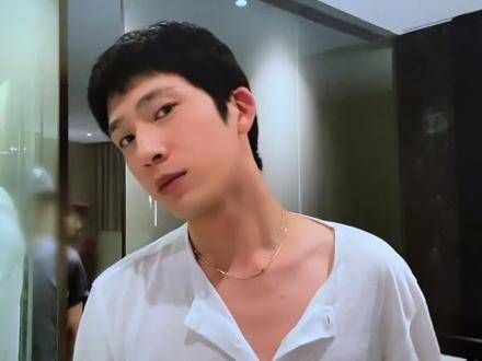 井柏然诠释路炎晨少年感,魅力十足