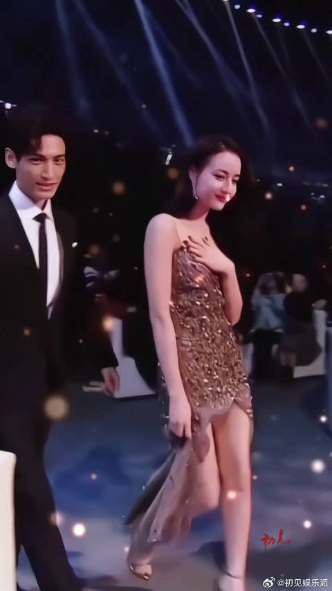 男神罗云熙,女神迪丽热巴,很配哦