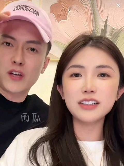 罗拉王能能同框直播,两人在一起三年了,好有夫妻相!