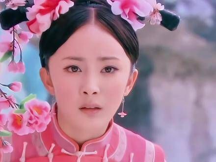 谁当年没迷恋过杨幂饰演的晴川呢?就连那首调跑偏的《爱的供养》也红得发紫