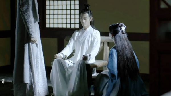肖战版言冰云智谋过人,新版角色气场不足引对比