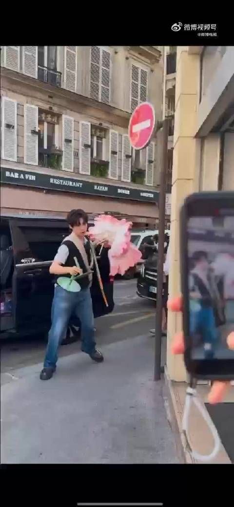 颜安、毕雯珺同框少年感爆棚,适配度满分!狠狠期待开播!