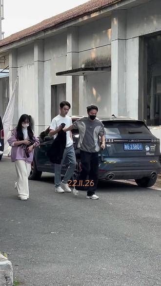 你就像一颗糖果,总让人回味那甜蜜的味道,今天也是帅气满满的小阳华