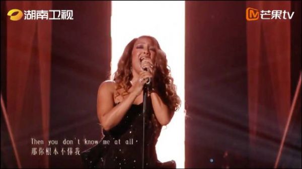 米奇·盖顿献唱《You Don't Know Me At All》,歌声穿透灵魂展现真实自我