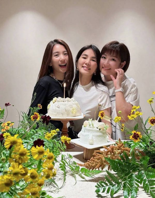 SHE二十余年的情谊永不散。